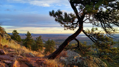 Case in point: I spent my entire hike on Friday morning listening to either podcasts or music. Shouldn't this view be enough entertainment?