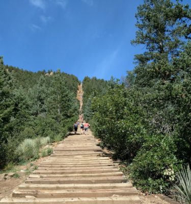 Looking_Up_The_Manitou_Incline
