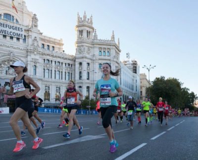 Laura_Running_Madrid_Half_In_Front_of_Palacio_Cibeles