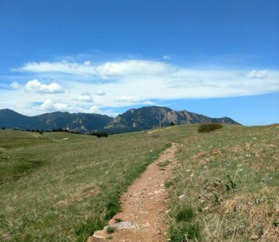 Starting_the_Flatirons_Vista_Trail_Loop