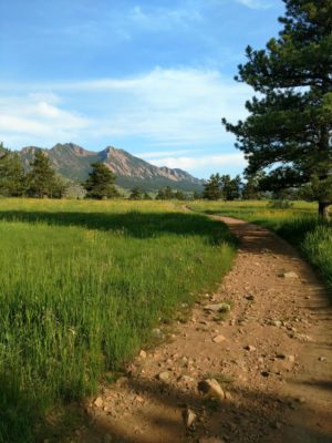 Flatirons_Vista_Loop_Mountain_Views